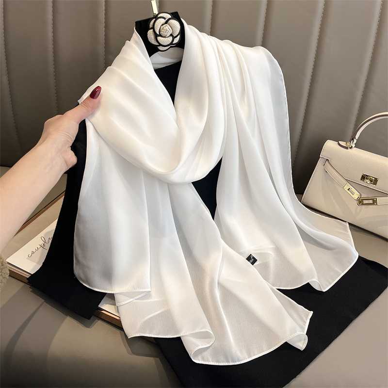 2024, роскошный брендовый весе – обзор и цена Scarf Silk Square