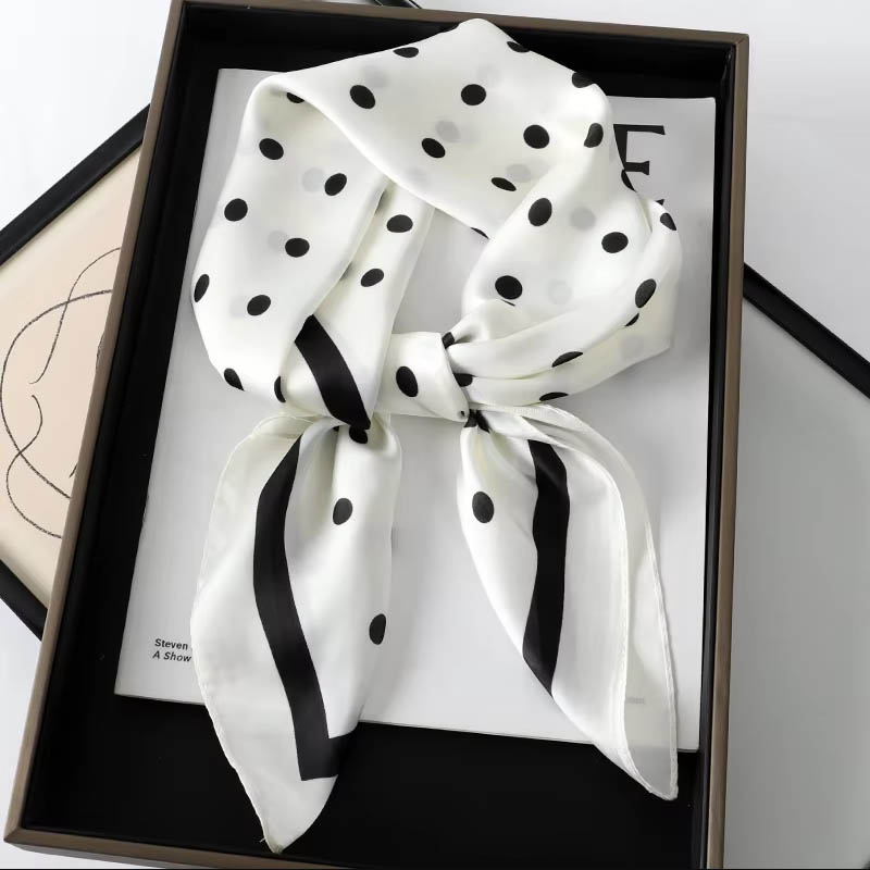 Роскошный женский шарф в горош – обзор и цена Scarf Silk Square